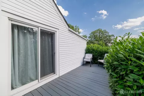 Exterior - 23 Viola Ave, Leonardo, NJ 07737 photo 3 of 6