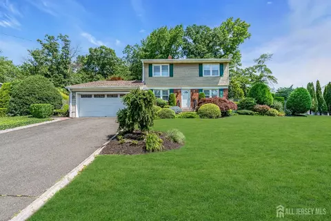 30 Daniel Dr, Matawan, NJ 07747 photo 3