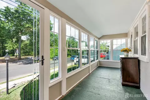 Exterior - 324 Greene Ave, Middlesex, NJ 08846 photo 5 of 6