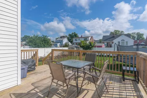 Exterior - 324 Greene Ave, Middlesex, NJ 08846 photo 4 of 6