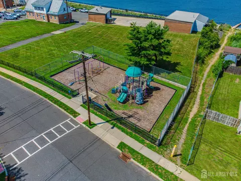 65 Boulevard E, Keyport, NJ 07735 photo 8