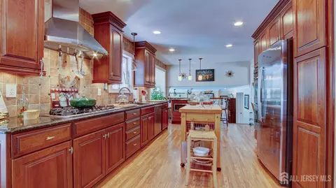 3 Feathertree Ct, Howell, NJ 07731 photo 38