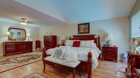 3 Feathertree Ct, Howell, NJ 07731 photo 19