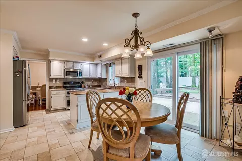 2 Pine Ridge Dr, Edison, NJ 08820 photo 19