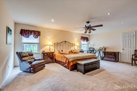 2 Pine Ridge Dr, Edison, NJ 08820 photo 29