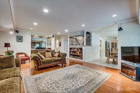 2 Pine Ridge Dr, Edison, NJ 08820 photo 20
