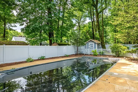 2 Pine Ridge Dr, Edison, NJ 08820 photo 42