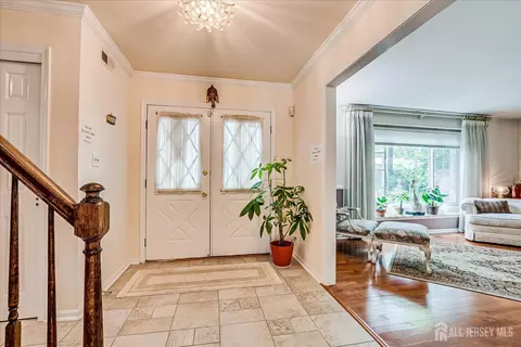 2 Pine Ridge Dr, Edison, NJ 08820 photo 8