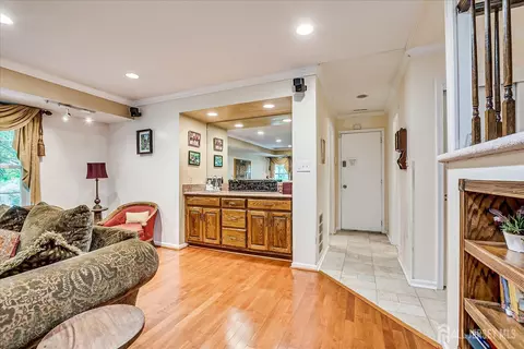 2 Pine Ridge Dr, Edison, NJ 08820 photo 25