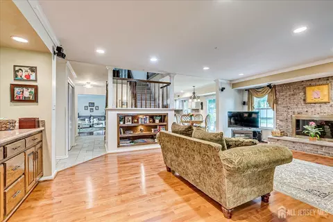 2 Pine Ridge Dr, Edison, NJ 08820 photo 23