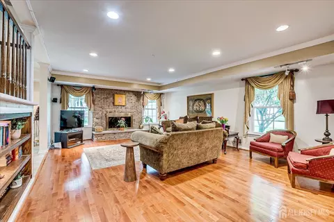 2 Pine Ridge Dr, Edison, NJ 08820 photo 22