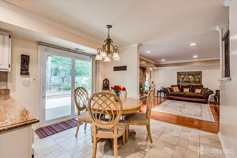 2 Pine Ridge Dr, Edison, NJ 08820 photo 18