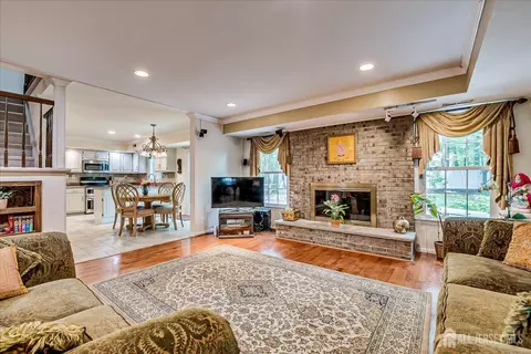 2 Pine Ridge Dr, Edison, NJ 08820 photo 24