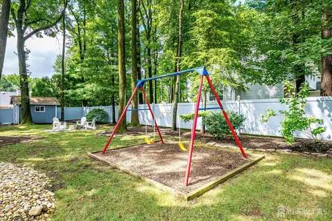 2 Pine Ridge Dr, Edison, NJ 08820 photo 48