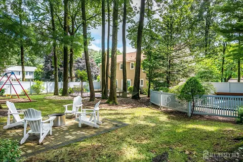 2 Pine Ridge Dr, Edison, NJ 08820 photo 46