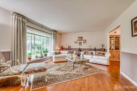 2 Pine Ridge Dr, Edison, NJ 08820 photo 9