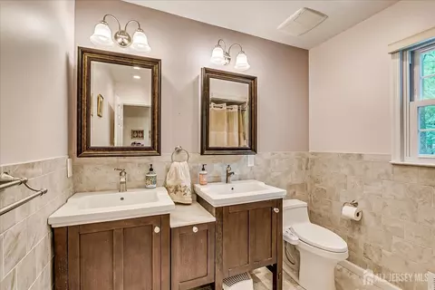 2 Pine Ridge Dr, Edison, NJ 08820 photo 31
