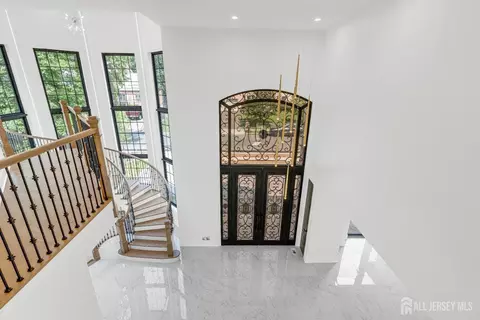 Entry Way - 28 Harding Ave, Edison, NJ 08820 photo 4 of 11
