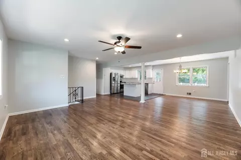5 Estok Rd, Edison, NJ 08817 photo 5
