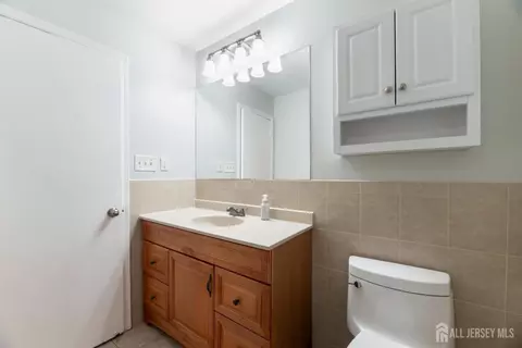 5 Estok Rd, Edison, NJ 08817 photo 24