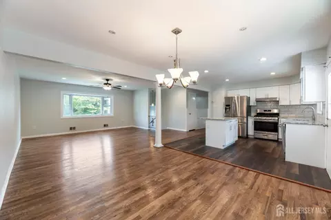 5 Estok Rd, Edison, NJ 08817 photo 6