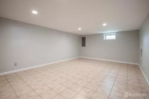 5 Estok Rd, Edison, NJ 08817 photo 26