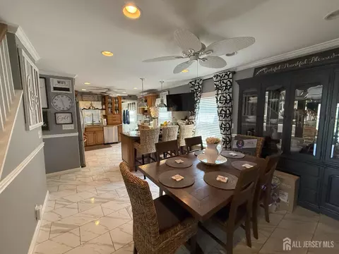 Dining - 301 Harris Ave, Middlesex, NJ 08846 photo 2 of 3