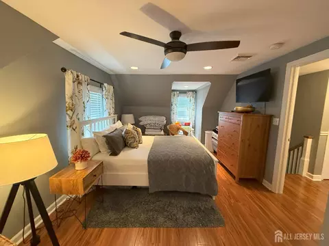 Bedroom - 301 Harris Ave, Middlesex, NJ 08846 photo 1 of 6