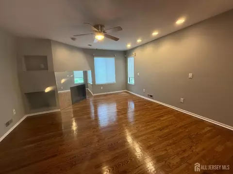 Living - 3 Park Gate Dr, Edison, NJ 08820 photo 3 of 3