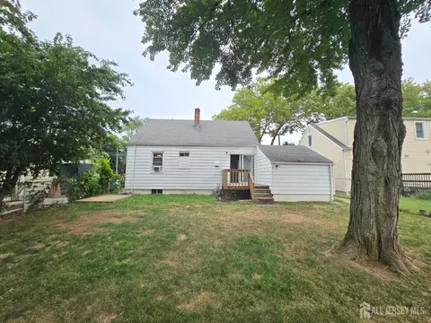 Exterior - 189 Old Post Rd, Edison, NJ 08817 photo 6 of 8