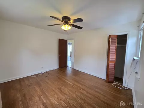 Bedroom - 189 Old Post Rd, Edison, NJ 08817 photo 3 of 4