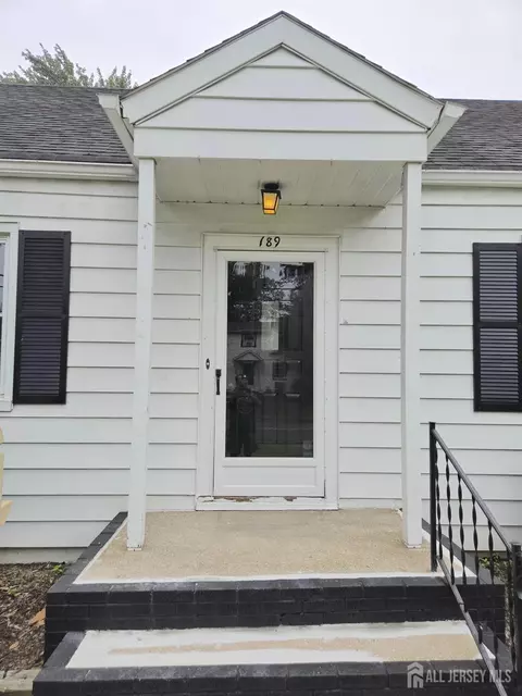 Exterior - 189 Old Post Rd, Edison, NJ 08817 photo 2 of 8