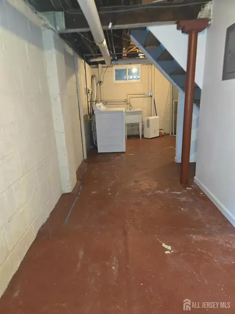 Entry Way - 189 Old Post Rd, Edison, NJ 08817 photo 13 of 13
