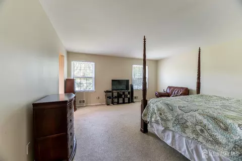 5 Pine Ridge Dr, Edison, NJ 08820 photo 22