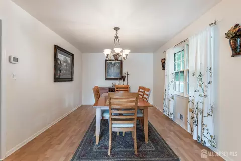 5 Pine Ridge Dr, Edison, NJ 08820 photo 9