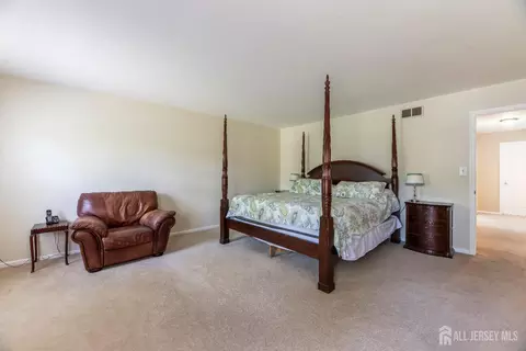 5 Pine Ridge Dr, Edison, NJ 08820 photo 21