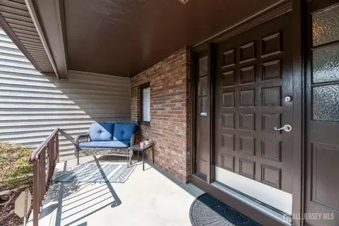 5 Pine Ridge Dr, Edison, NJ 08820 photo 4