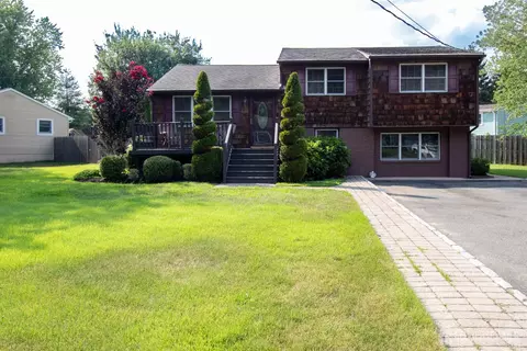 25 Baker Dr, Helmetta, NJ 08828 photo 1