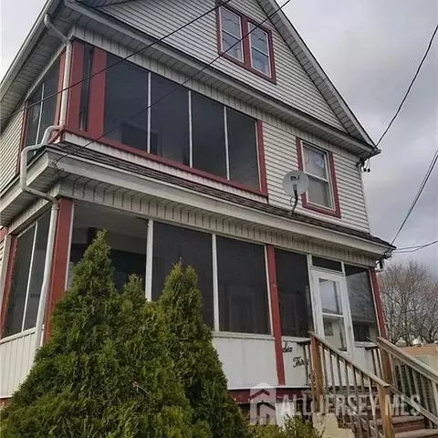 638 Bound Brook Rd, Dunellen, NJ 08812