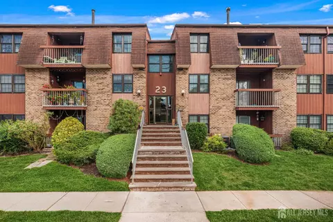 267 Alpine Way # -A, Woodbridge, NJ 07095