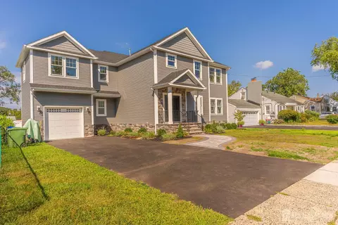 Exterior - 78 Prospect Ave, Edison, NJ 08817 photo 2 of 4