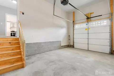 Entry Way - 78 Prospect Ave, Edison, NJ 08817 photo 4 of 5