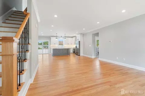 Entry Way - 78 Prospect Ave, Edison, NJ 08817 photo 2 of 5