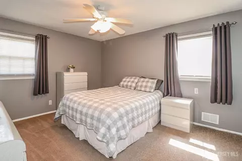 Bedroom - 26 Moryan Rd, Edison, NJ 08817 photo 1 of 4