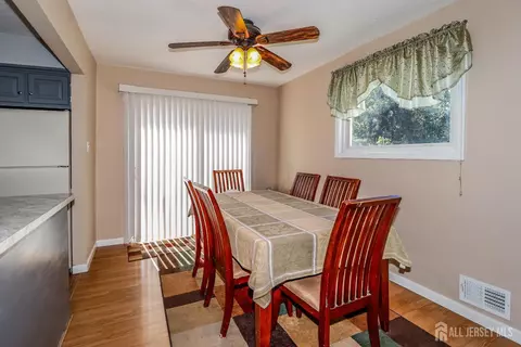 Dining - 26 Moryan Rd, Edison, NJ 08817 photo 1 of 2