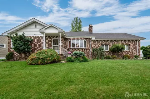 47 Preston Rd, Colonia, NJ 07067