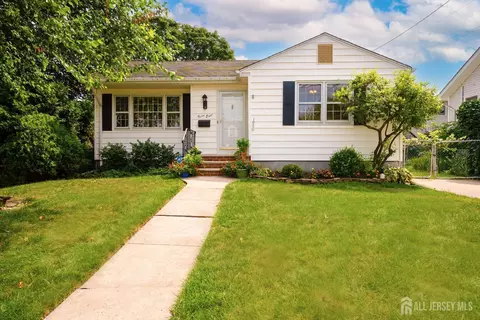 38 Cleremont Ave, North Brunswick, NJ 08902