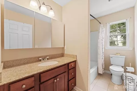 300 Runyon Ave, Middlesex, NJ 08846 photo 14