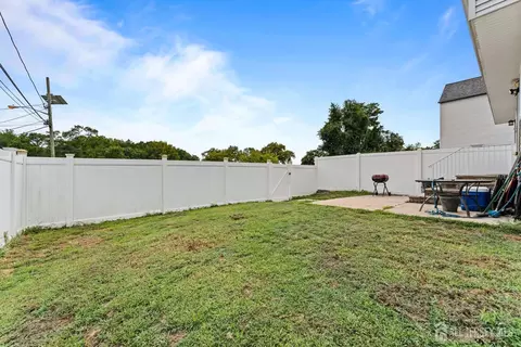 300 Runyon Ave, Middlesex, NJ 08846 photo 16