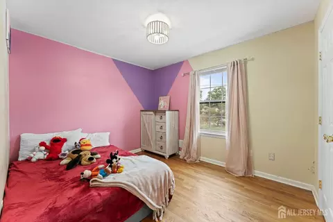 300 Runyon Ave, Middlesex, NJ 08846 photo 11